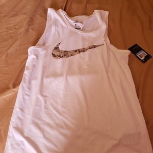 Nike tank